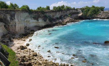 DIJUAL VILLA MEWAH DENGAN KOLAM RENANG PRIBADI DI CENINGAN, BALI