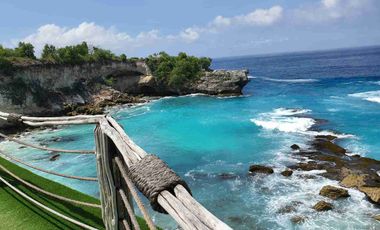 DIJUAL VILLA MEWAH DENGAN KOLAM RENANG PRIBADI DI CENINGAN, BALI