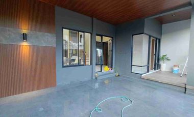 DIJUAL RUMAH MEWAH MASIH GREES KAWASAN PERUMAHAN ELITE UTARA UGM