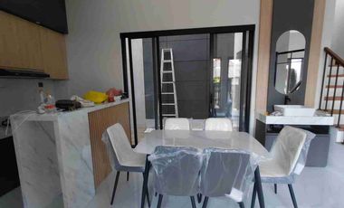 DIJUAL RUMAH MEWAH MASIH GREES KAWASAN PERUMAHAN ELITE UTARA UGM
