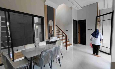 DIJUAL RUMAH MEWAH MASIH GREES KAWASAN PERUMAHAN ELITE UTARA UGM