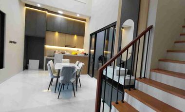 DIJUAL RUMAH MEWAH MASIH GREES KAWASAN PERUMAHAN ELITE UTARA UGM