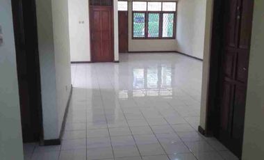 Disewakan rumah bisa untuk kantor kiara sari kiaracondong bandung
