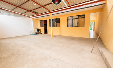 Casa Planta Baja en Venta en Paute | A Media Cuadra del Colegio 26
