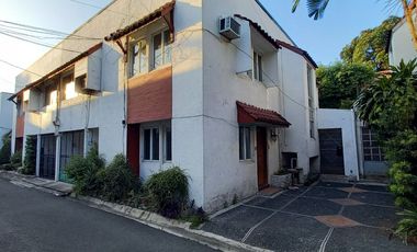 FOR RENT: 4BR At LAS VILLAS DE VALLE VERDE TOWNHOUSE PASIG CITY