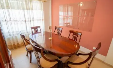 CASA EN VENTA EN LA URBANIZACION LA MARCA EN LA MITAD DEL MUNDO
