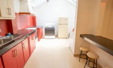 CASA EN VENTA EN LA URBANIZACION LA MARCA EN LA MITAD DEL MUNDO