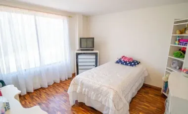 CASA EN VENTA EN LA URBANIZACION LA MARCA EN LA MITAD DEL MUNDO