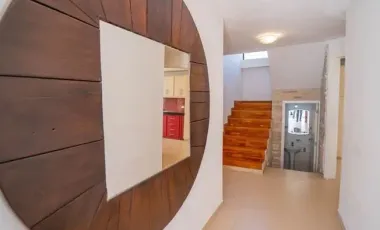 CASA EN VENTA EN LA URBANIZACION LA MARCA EN LA MITAD DEL MUNDO