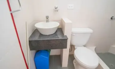 CASA EN VENTA EN LA URBANIZACION LA MARCA EN LA MITAD DEL MUNDO