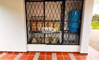 Casa de Lujo en El Cabo Paute 3.035 m2