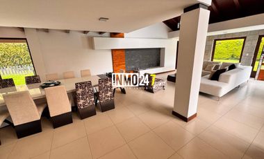 Casa de Lujo en El Cabo Paute 3.035 m2