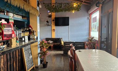 Alquiler de casa con local comercial en Otavalo, cerca al parque La Carolina