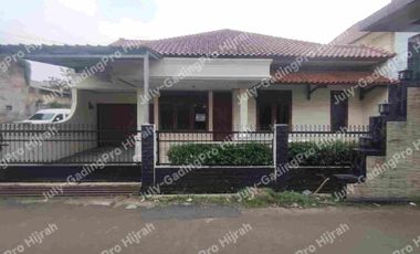 DISEWAKAN RUMAH KIARASARI sayap bypas SOEKARNO HATTA Kota BANDUNG