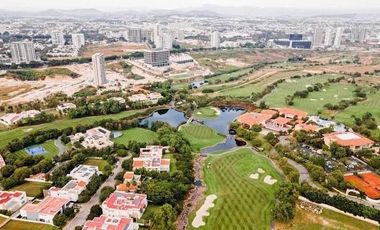 Terreno en Venta en Las Lomas Club de Golf | 561 m² en Condominio Exclusivo