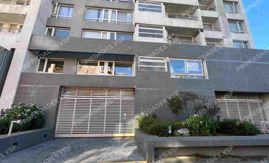 CENTRAL, cercano a UdeC, 3 dorm. Estac y Bodega