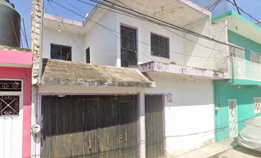 CASA EN VENTA A PRECIO REMATE COL. AMPLIACION ADRIAN CASTREJON, IGUALA  GUERRERO