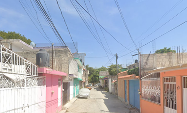 CASA EN VENTA A PRECIO REMATE COL. AMPLIACION ADRIAN CASTREJON, IGUALA  GUERRERO