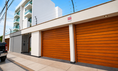 Venta Casa + cochera en Miraflores – Villarán