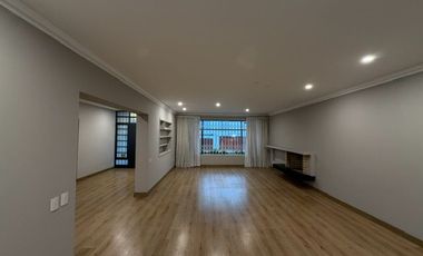 CASA EN ALQUILER EN SAN ISIDRO
