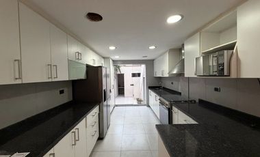 CASA EN ALQUILER EN SAN ISIDRO