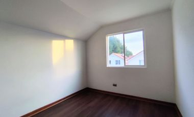 Estupenda Casa Cumbres De Nos, San Bernardo