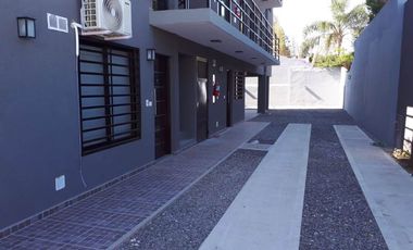 MONOAMBIENTE en planta baja