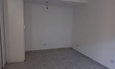 MONOAMBIENTE en planta baja