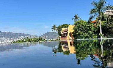 CASA EN VENTA EN LAS BRISAS