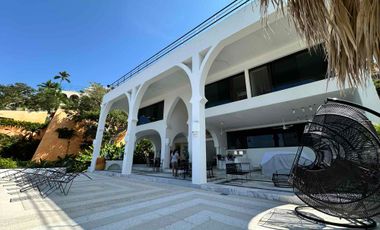 CASA EN VENTA EN LAS BRISAS