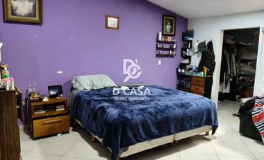 SE VENDE CASA EN LA ALAMEDA