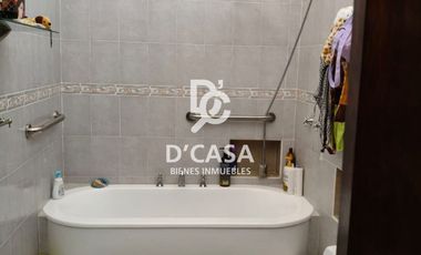 SE VENDE CASA EN LA ALAMEDA