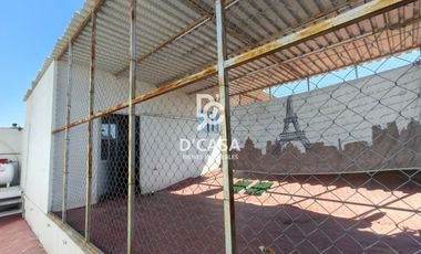 SE VENDE CASA EN LA ALAMEDA