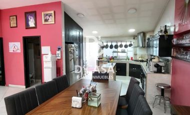 SE VENDE CASA EN LA ALAMEDA