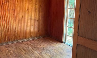 Venta acogedora casa 2D1B con gran patio en sector Las Mariposas, Chillán