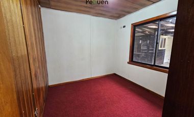 CASA 3D1B BODEGA PATIO 99 M2 CONSTRUIDOS EN TENIENTE MERINO