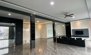 FOR SALE – FULLY FURNISHED CASA GOYA KEBON JERUK, JAKARTA BARAT