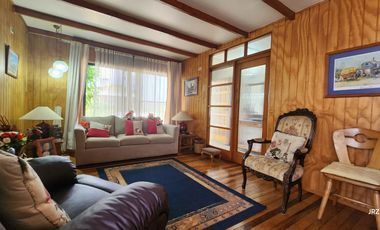 CASA 3D + CABAÑA  UBICACION PRIVILEGIADA A PASOS COSTANERA Y CENTRO