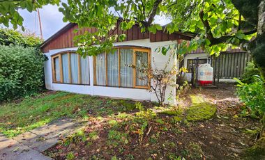 Hermosa casa. Gran propiedad ideal oficinas, cafés, peluquería entro otros..