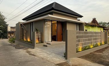 Rumah Minimalis Jogja Full Furnis dekat Pasar Godean