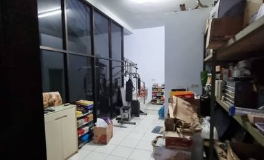 Dijual atau Disewakan  Ruko Adiyaksa Baru  5 X 19,25 Lantai 2 &3 ukr 5X22 3 Lantai Listrik 3.500 Sewa RP. 110 JT Perthn Minimal 2 th Jual Rp. 4 M Nego