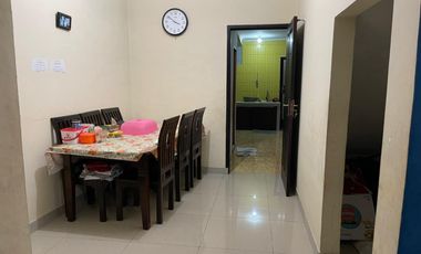 Rumah Plus Kontrakan 6 Pintu, Harga Murah, Dijual Cepat di Limo - Cinere, Depok
