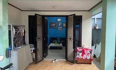 Rumah Plus Kontrakan 6 Pintu, Harga Murah, Dijual Cepat di Limo - Cinere, Depok