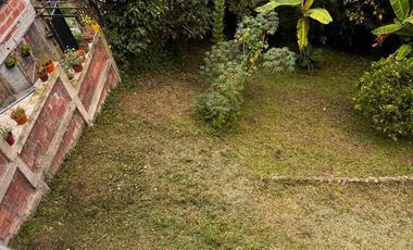 SE VENDE CASA CON SOLAR EN EL DESCHACHE VILLAMARÍA