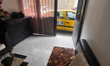 SE VENDE CASA CON SOLAR EN EL DESCHACHE VILLAMARÍA