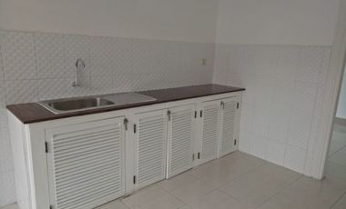 DISEWAKAN RUMAH MEWAH POSISI HOOK DI KAYU MAS TENGAH JAKARTA TIMUR