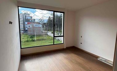 Casa en venta sector 01 de Mayo frente al Río dentro de propiedad horizontal