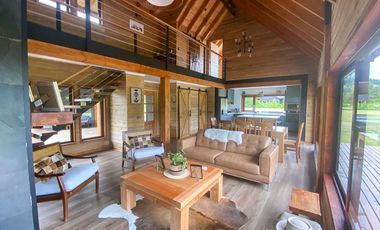 ARRIENDO DE VERANO · CASA PARA 15 PERSONAS DE ALTO LUJO EN EXCLUSIVO CONDOMINIO CON PLAYA PRIVADA · LAGO RANCO