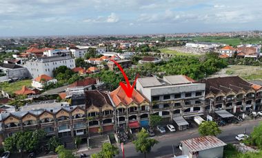 Di jual 3 unit ruko area seminyak kuta bali