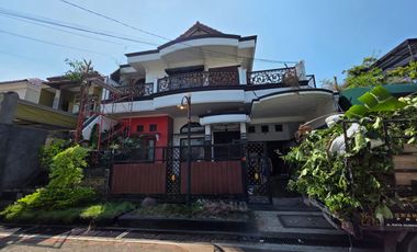 Dijual Rumah Mewah Lokasi Strategis Dekat Masjid Agung Di Kebonsari Elveka Gayungan, Surabaya